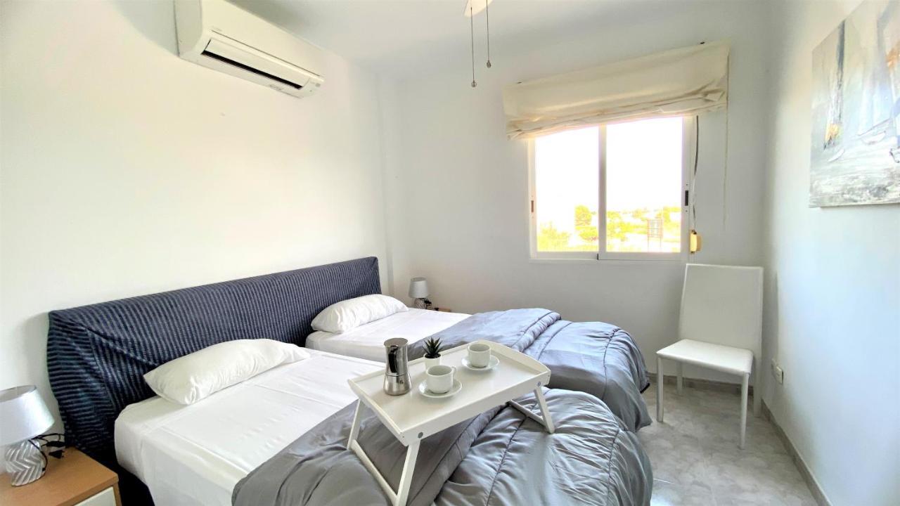 La Marina Vyb Frente Al Mar Apartman Denia Kültér fotó